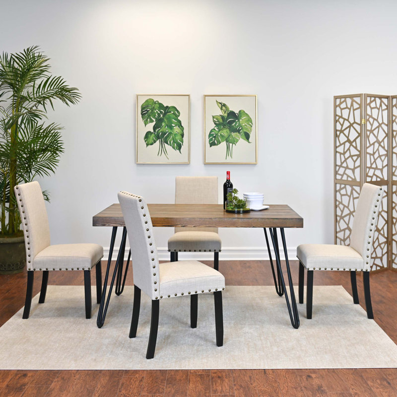Ensemble repas avec table et chaises en épingle à cheveux, Ensemble de cinq pièces : table, quatre chaises, Beige