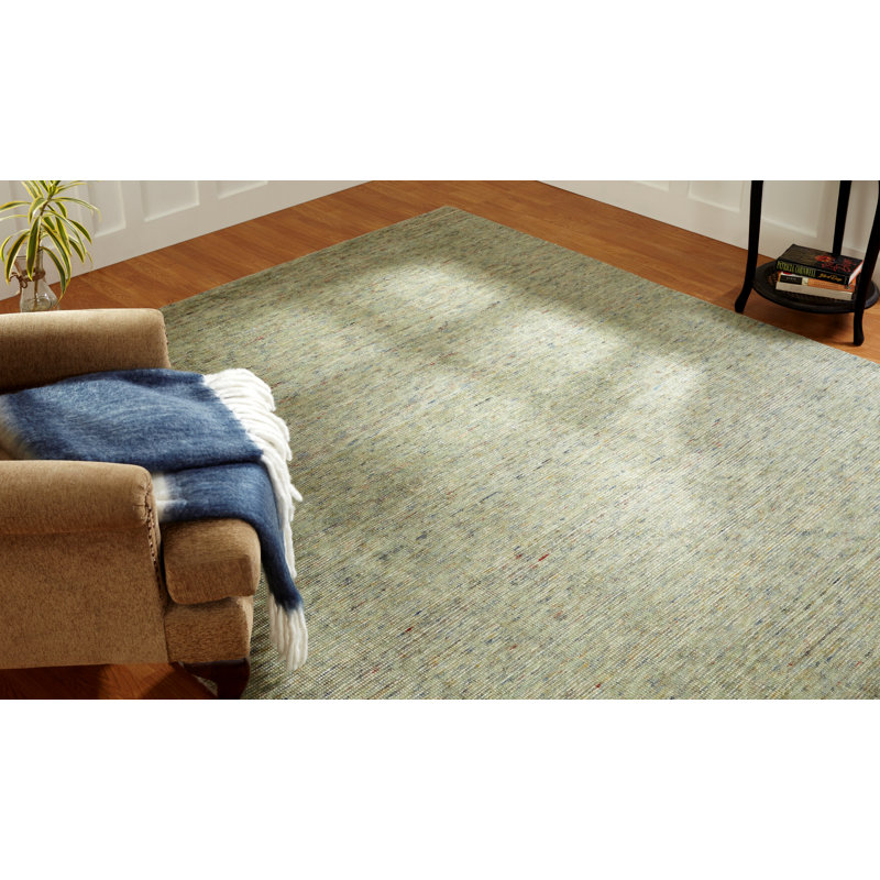 Beckstead Wool Area Rug in Green, Rectangle 2' x 3'