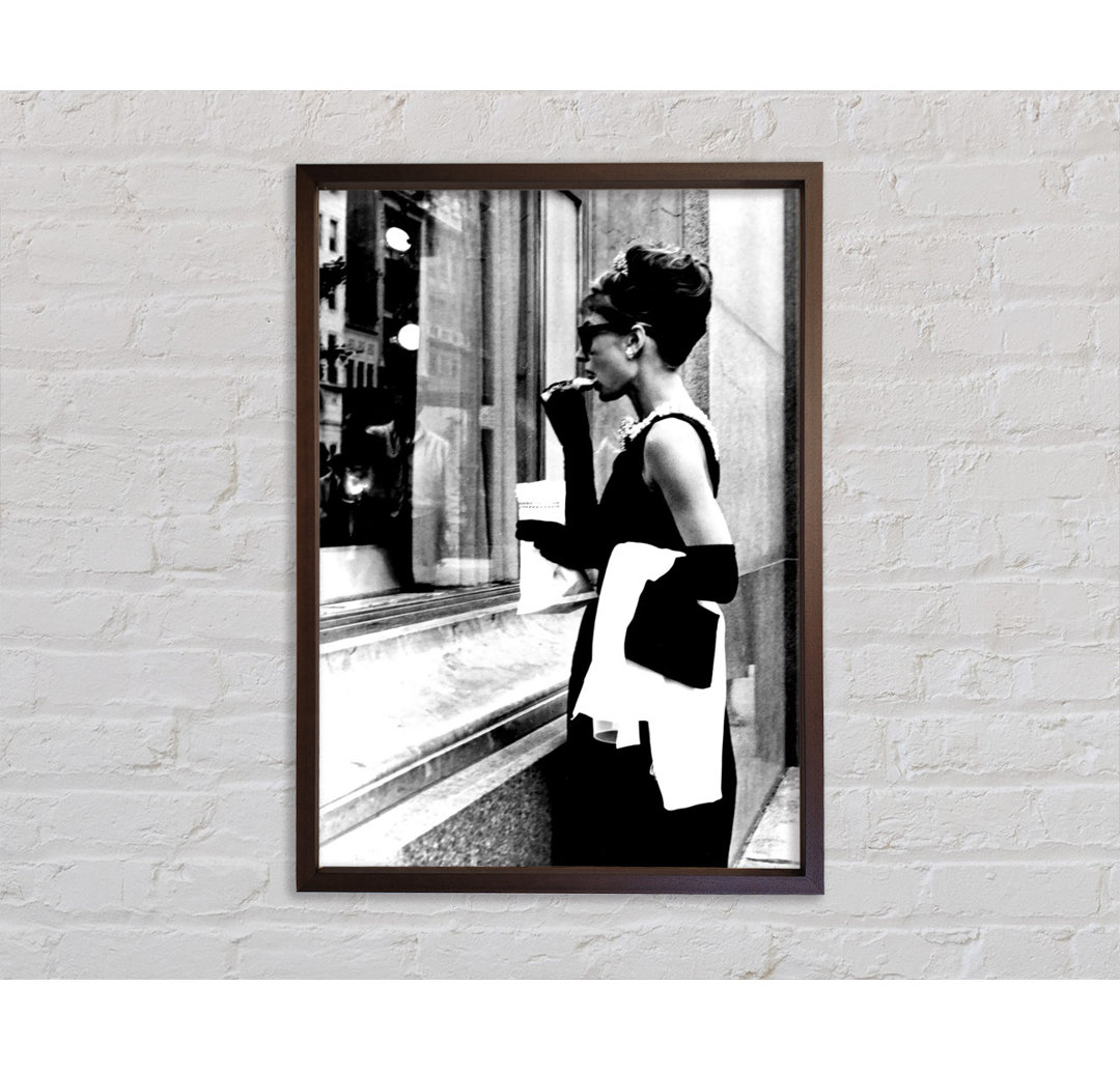 Audrey Hepburn Window Shopping - Einzelner Bilderrahmen Kunstdrucke auf Leinwand