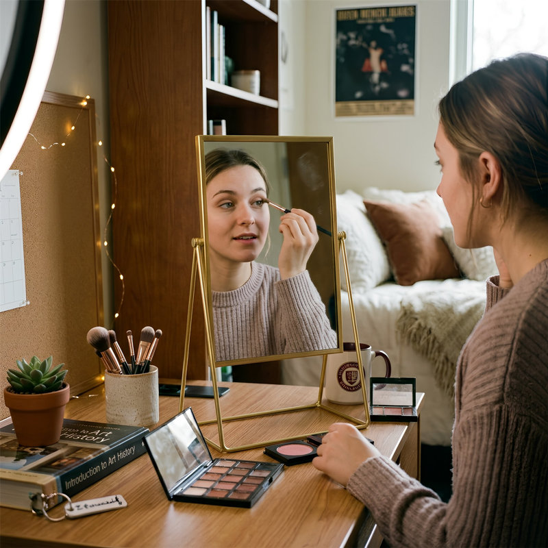 Harbour Housewares - Dressing Table Vanity Makeup Mirror, Gold, 22cm W X 39cm H X 15cm D, 2