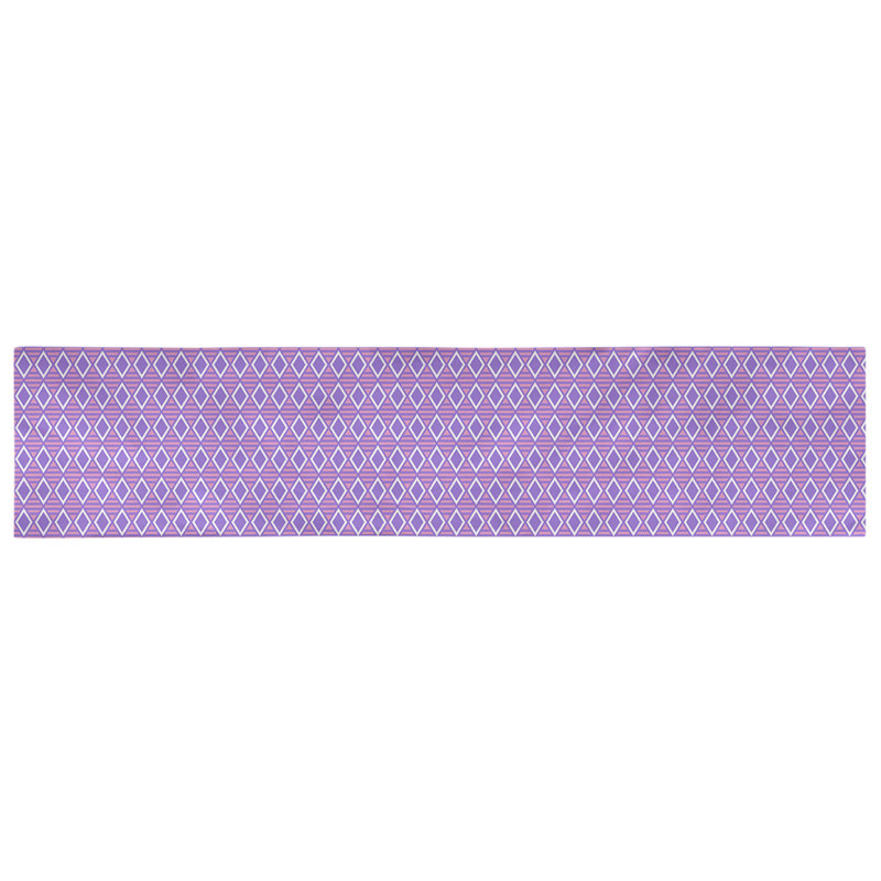 Chemin de table à carreaux géométriques Avicia, 73,5 po x 17,5 po, Mauve / Rose, Coton