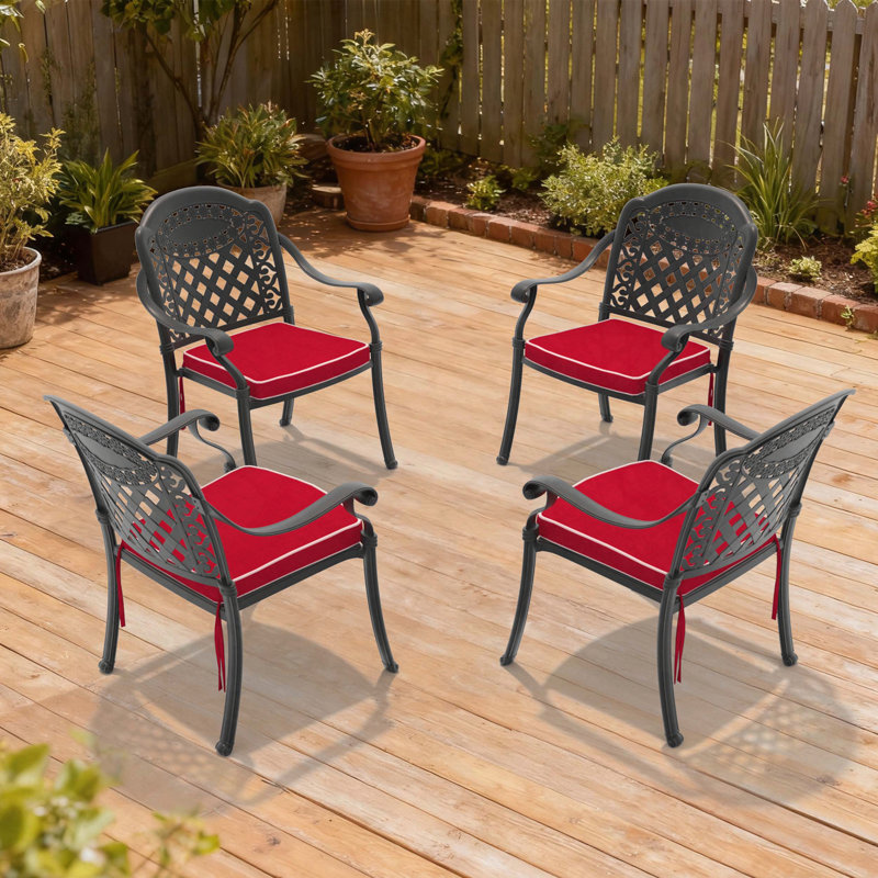 Ensemble de chaises de patio 4 pièces empilables en fonte d'aluminium avec un design sculpté exquis et des coussins résistants aux intempéries
