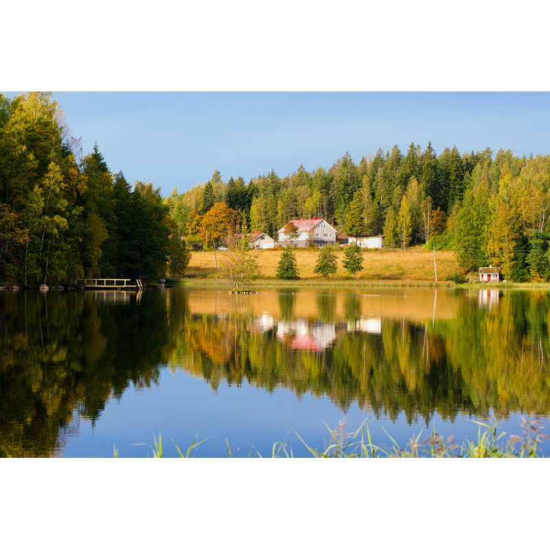 «Autumn Lake, Finland» par Arsty - photographie sur toile tendue, L 12 po x H 8 po