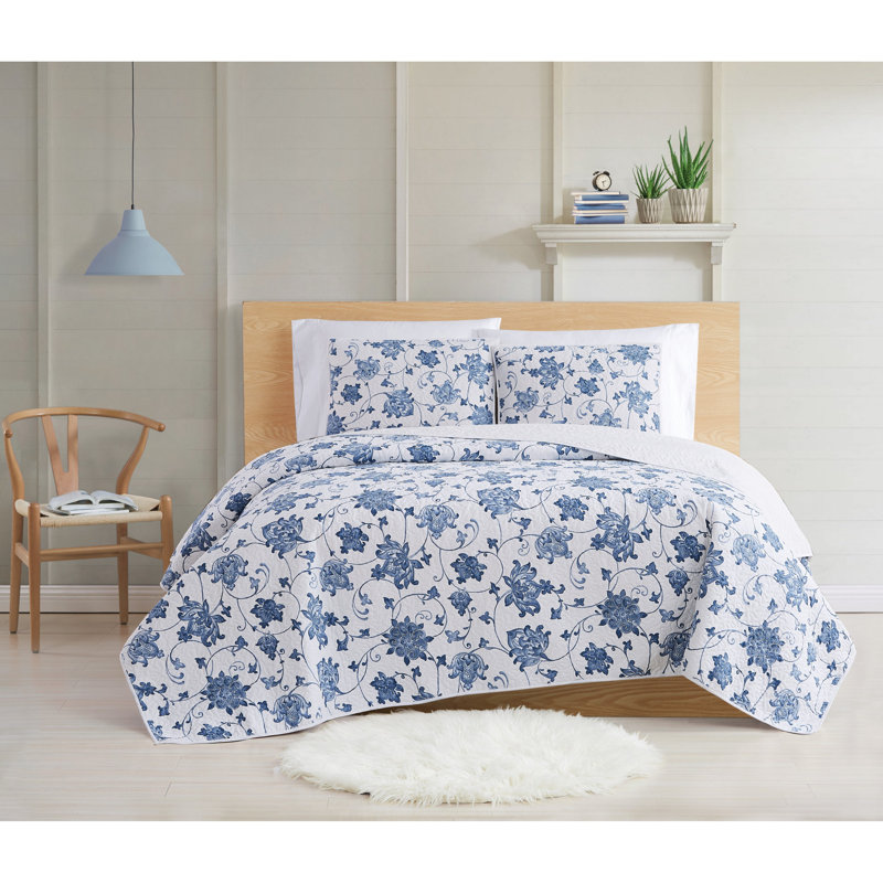 Full Blue Cotton Reversible Floral Quilt Set