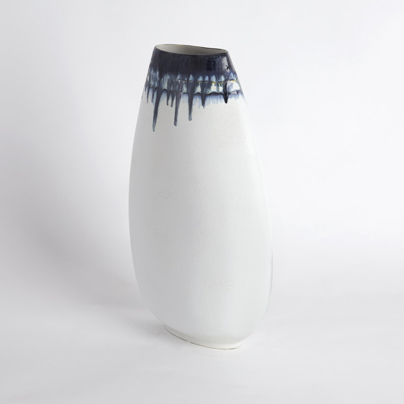 Vase de table en verre, H 19,25 po x l 12,25 po x P 7 po