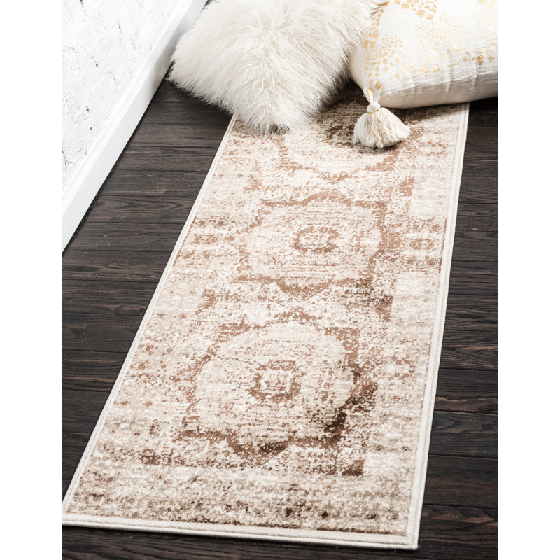 Yareli Oriental Indoor Rug, Runner 2' x 6'1"