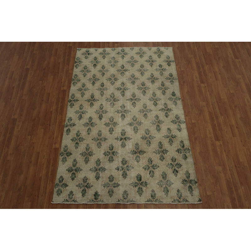 Tapis beige d'inspiration rétro 6 x 9