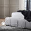 Grand lit tapissier-123191060