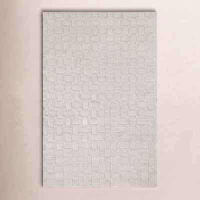 Kentoria Hand-Woven Rug