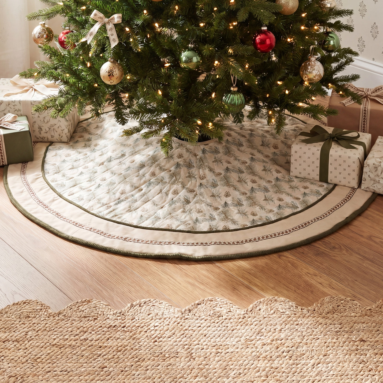 Pine Cone Tree Skirt