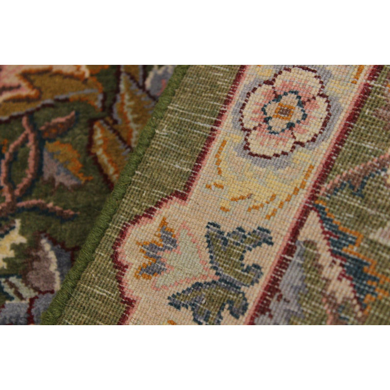 Padang Wool Oriental Indoor Rug