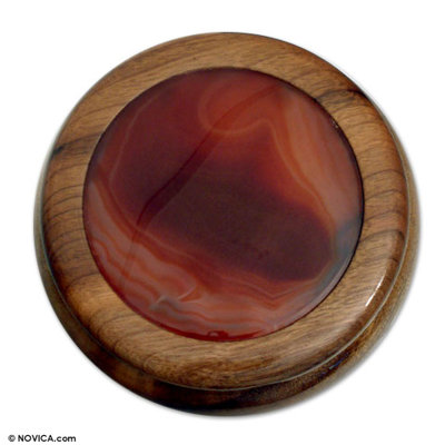 Boîte à bijoux en agate et bois