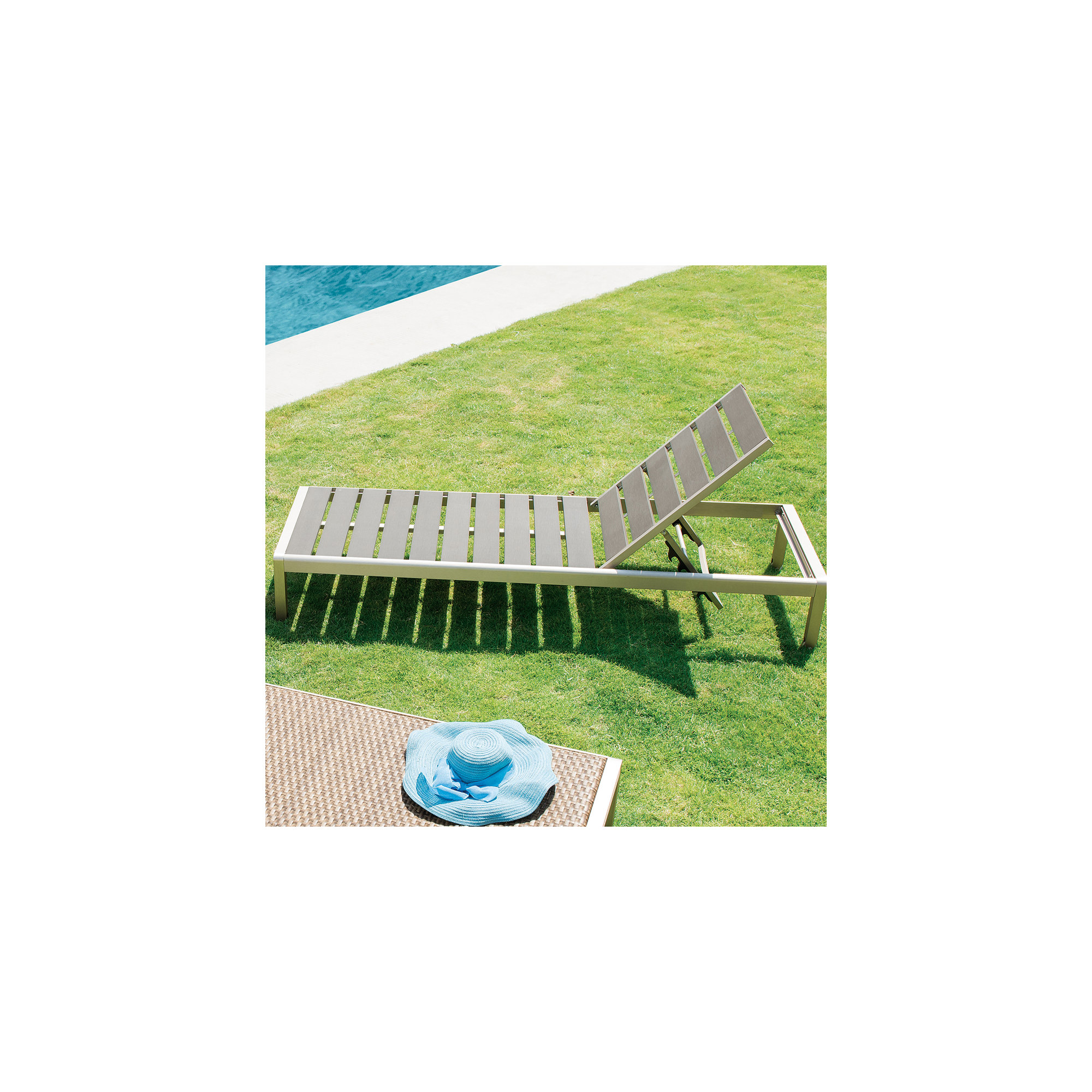Aynura 26'' Outdoor Metal Chaise Lounge, Silver Frame/Gray Seat