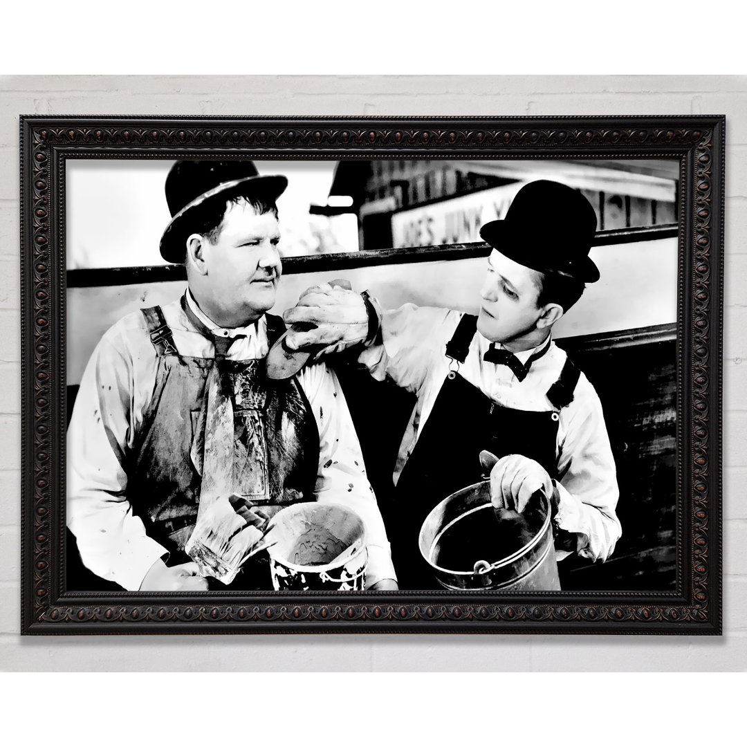 Laurel N Hardy Towed In The Hole - Einzelner Bilderrahmen Kunstdrucke