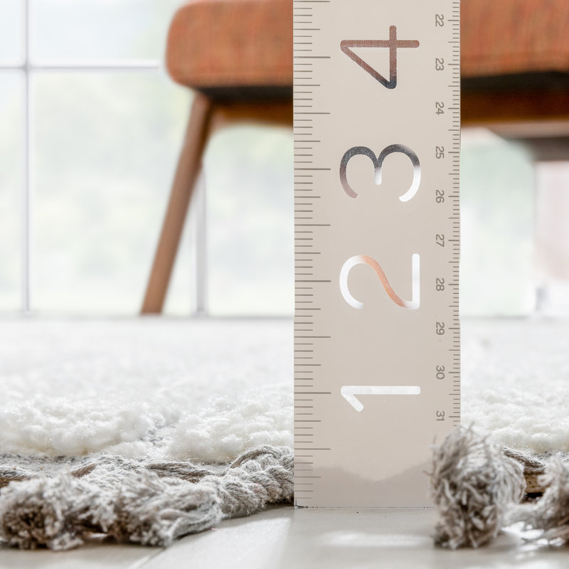 Salem Gianna Gray and Cream Geometric High-Low Area Rug