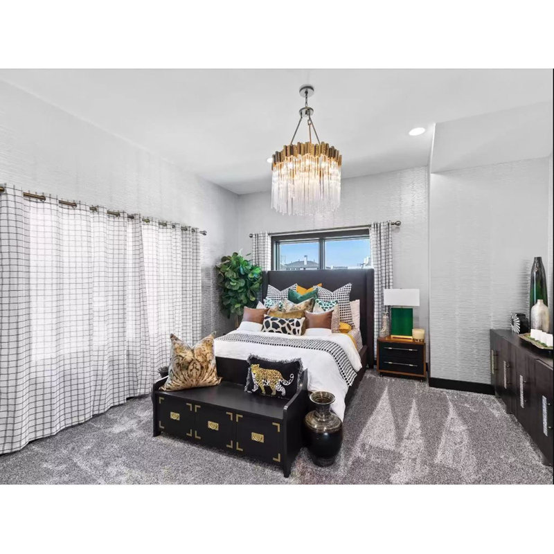 Matrix Chandelier - 30"D x 30"W x 31"H - Havana Gold, Havana Gold
