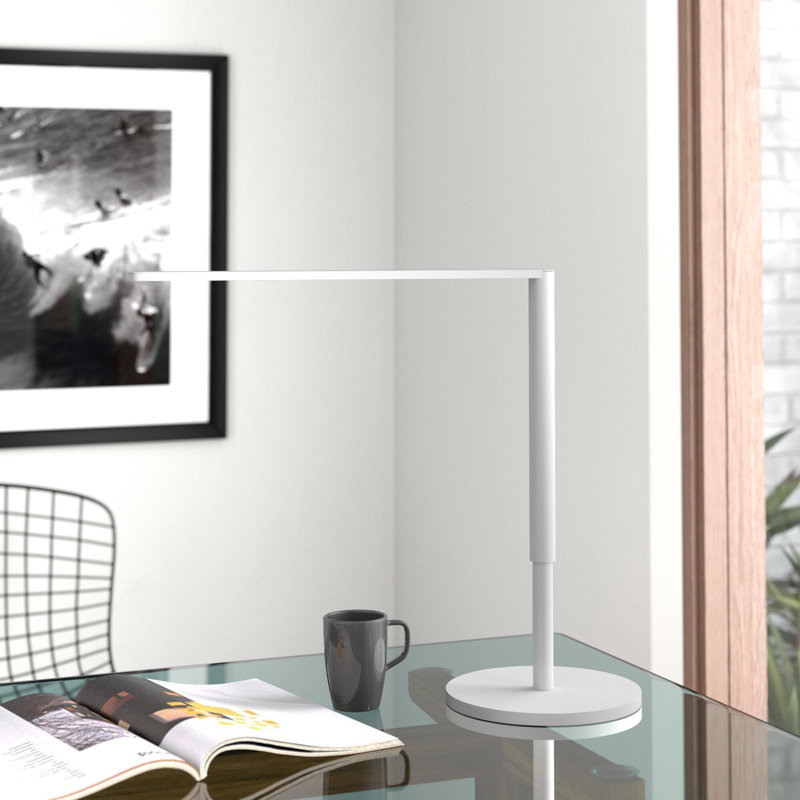 Lady7 Adjustable Metal USB Desk Lamp, Matte White