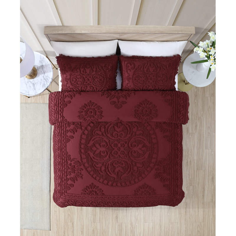 Medallion Cotton Farmhouse / Country Quilt, Queen, Burgundy