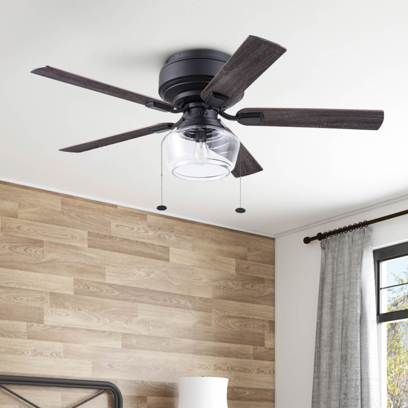 Ventilateur de plafond 52 po avec ensemble d'éclairage MaCenna, Noir mat