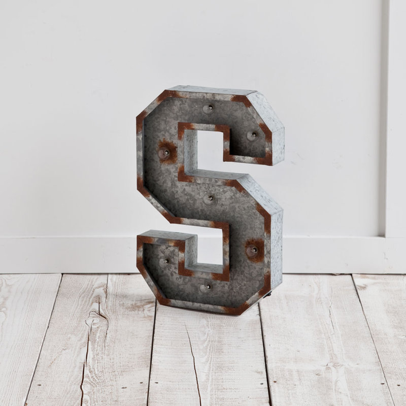Wall Decor on Metal