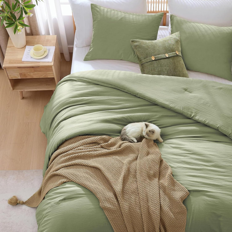 Sage Green Queen Microfiber Down Alternative Comforter Set