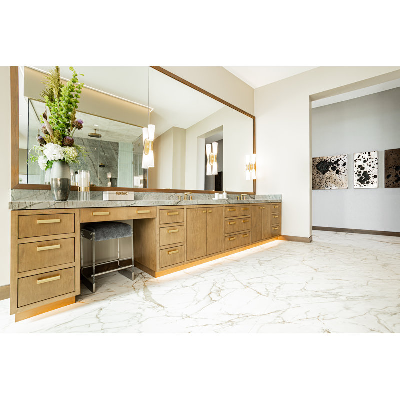 Avenue Collection Pull, 7 9/16", Brushed Golden Brass