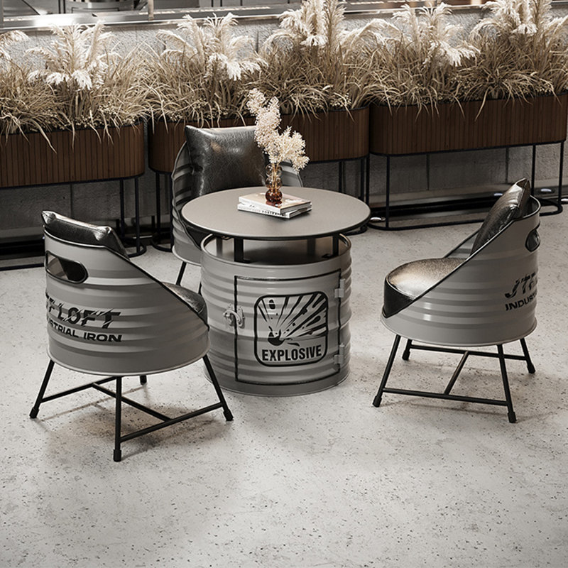 Ensemble de salle à manger de style industriel avec table et chaises de réservoir L 27,6 x l 27,6, 4