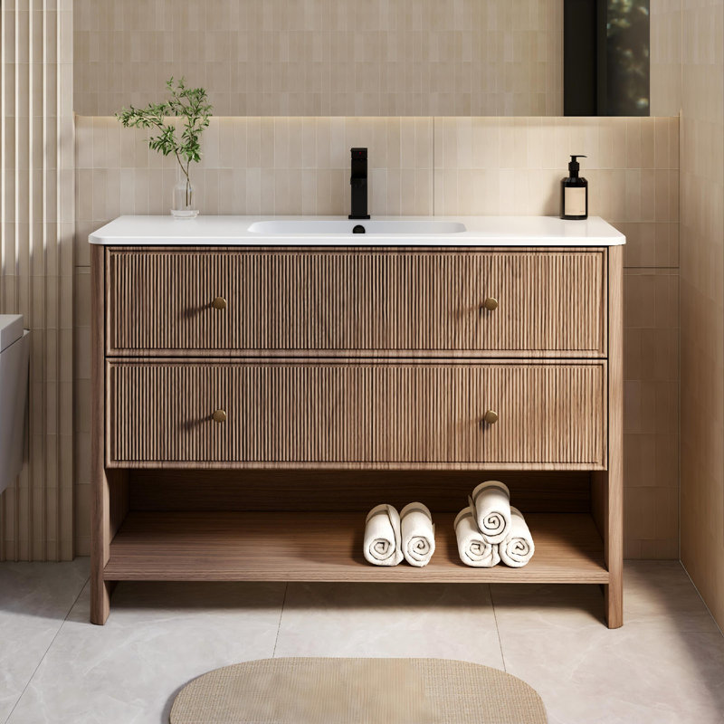 Meuble-lavabo simple autoportant de style ferme moderne de 122 cm (48 po), lavabo non inclus, panneaux en bois cannelé, 2 tiroirs à fermeture amortie, tablette ouverte