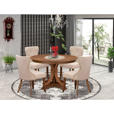 Cet ensemble de cuisine de 5 pièces comprend une table ronde en bois à piédestal et 4 chaises rembourrées en lin brun clair capitonné avec boutons capitonnés - noyer antique