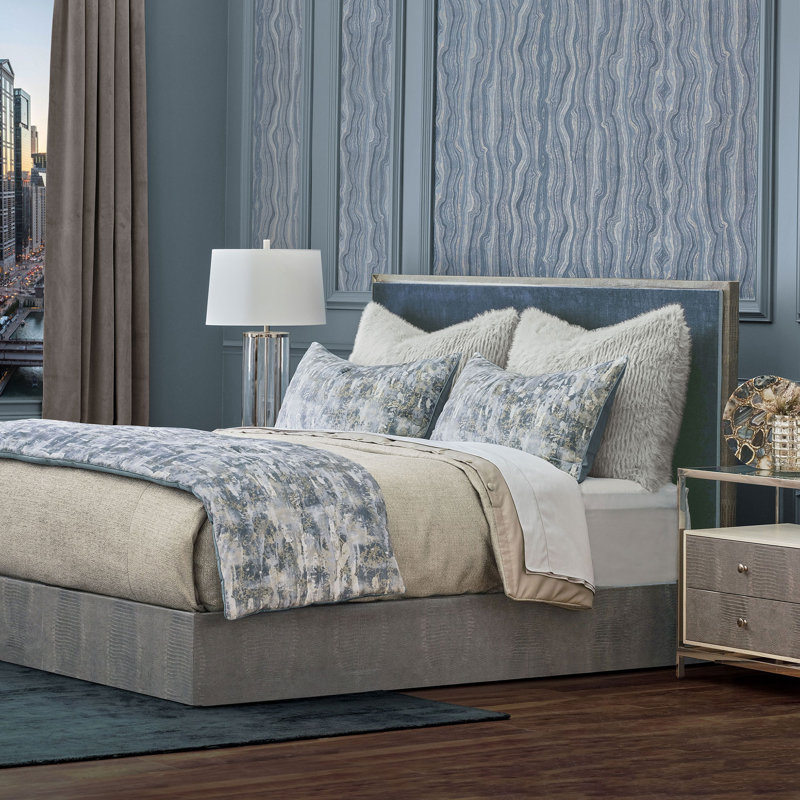 Zeylin Velvet Bed Scarf, 105" W
