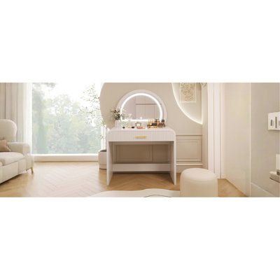 Meuble-lavabo pour chambre à coucher 39 "avec miroir et tiroir éclairés, blanc. Coins courbés. Rangement suffisant pour les essentiels de beauté. Et confortable. Facile à assembler
