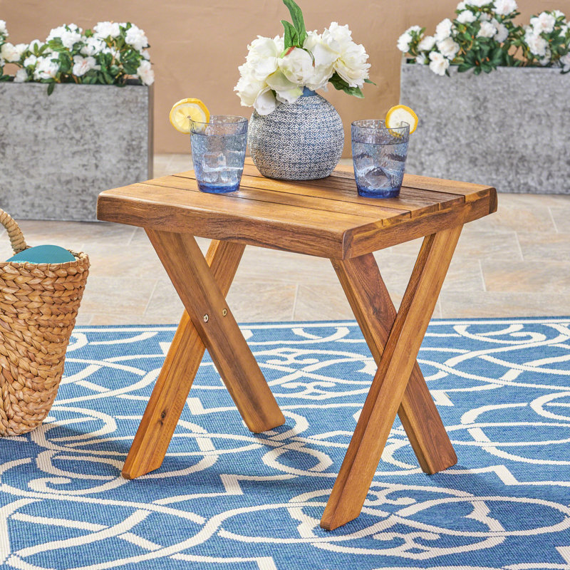 Table d'appoint en bois au fini sablé, 18 po x 18 po, pour la détente en plein air 18,13 po 17,96 po, éclat rustique