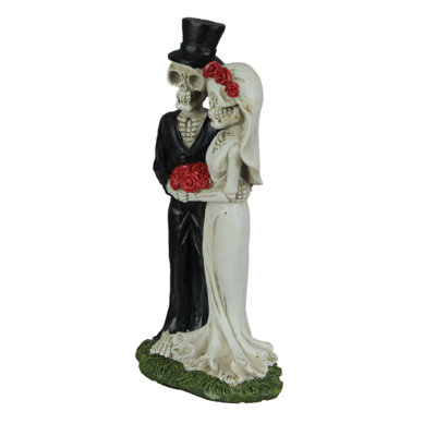 Statue de couple de fiancés