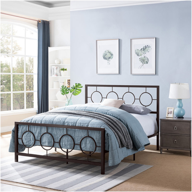 QUEEN SIZE METAL BED