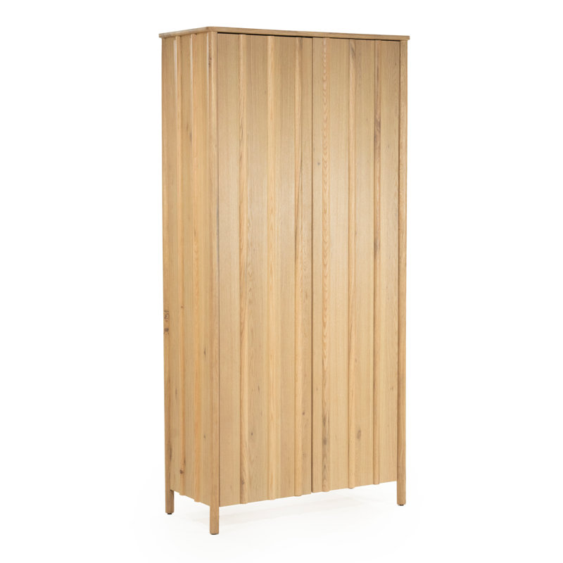 Jake Cabinet, Natural