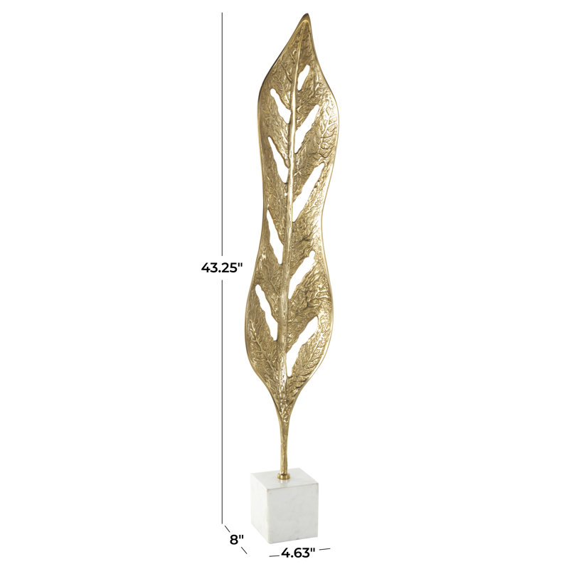 Grande sculpture découpée en aluminium Teneeshia, H 43,25 po x l 8 po x P 4,63 po