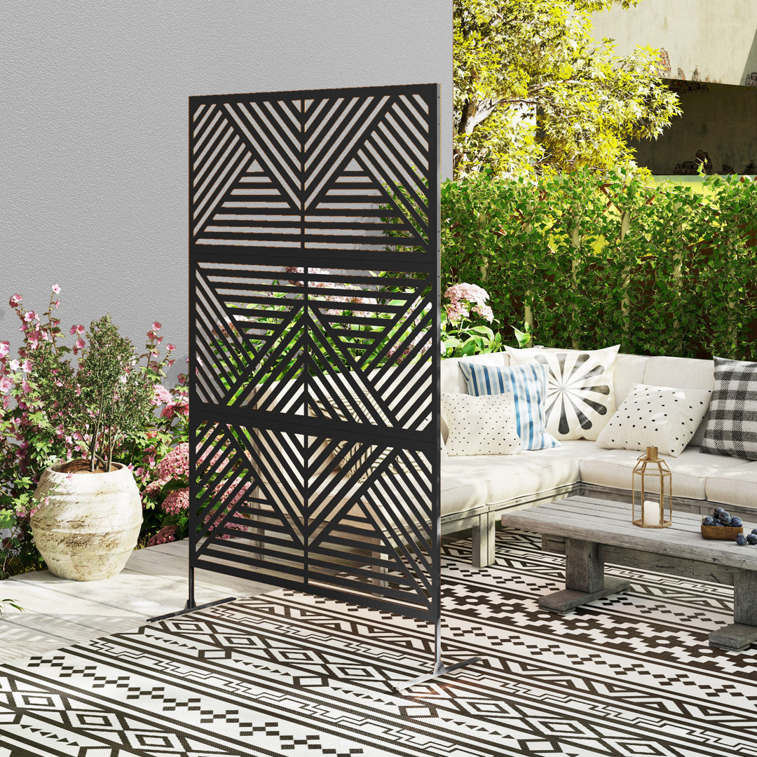 Outdoor Privacy Screen