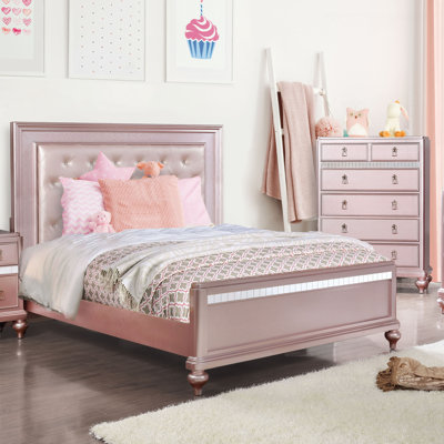 Annistyn Upholstered Faux Leather Bedroom Set