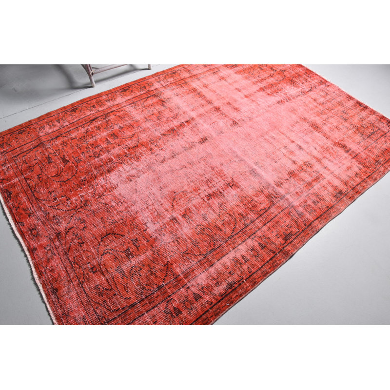 Tapis turc rétro à motif oriental rouge délavé, un ajout idéal au décor du salon