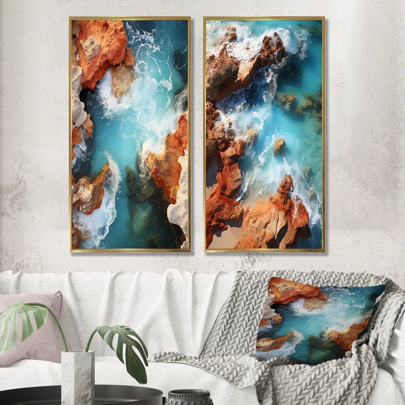 Bleu et orange plage rocheuse vue aérienne IV - plage côtière, ensemble de 2 reproductions d'art mural, Cadre flottant doré