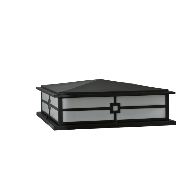 Seneca 4 - Light Pier Mount Light