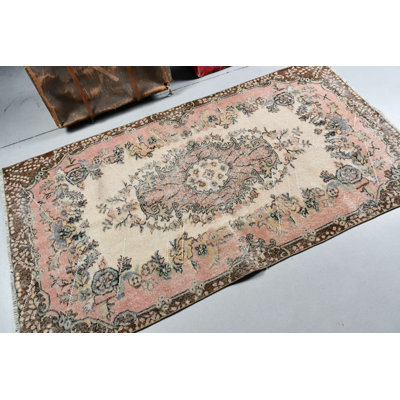 Tapis turc beige antique fait à la main, parfait pour les planchers d'intérieur et la décoration intérieure