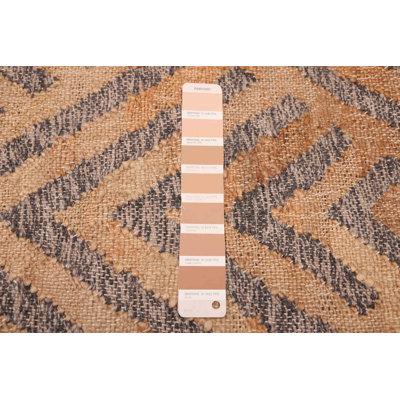 Palas Denizli Tan Kilim 5'6" x 7'8"
