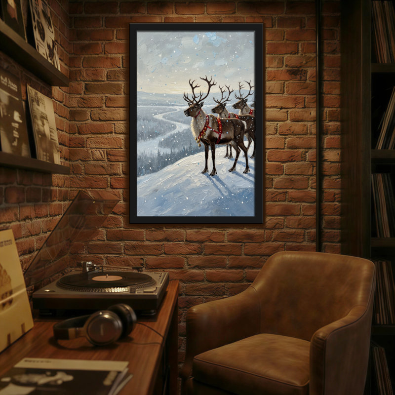Animaux, renne debout sur une colline enneigée avec paysage d'hiver, H 18 po x l 12 po