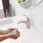 Robinets de lavabo de salle de bain monotrou de style moderne-107558226