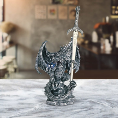 Figurine de dragon médiéval argenté 5 po
