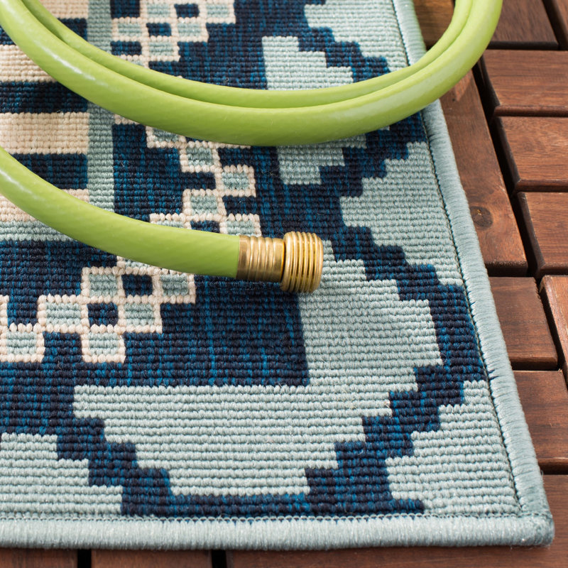 Northpoint Veranda Performance Southwestern Indoor/Outdoor Area Rug, Runner 2'3" x 8'