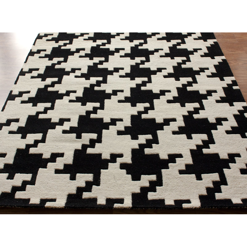 Magnifique Geometric Rug, 5' x 8'