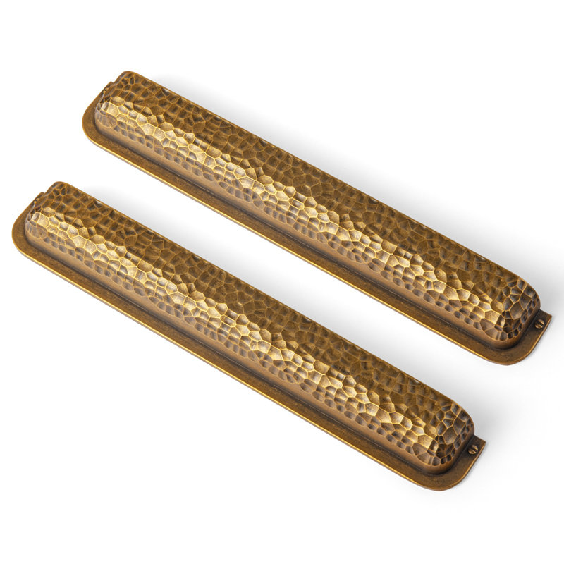 Textured Hammered Cabinet Pulls, 7 9/16", Laiton antique