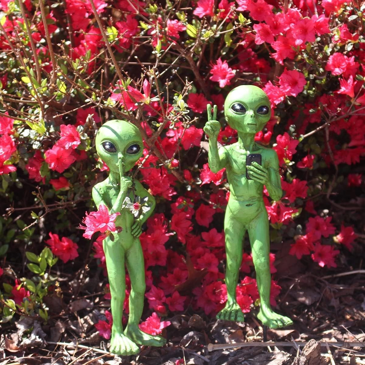 Arlmont & Co. Weldin Alien Statues 2 Piece Garden Stake Set & Reviews ...